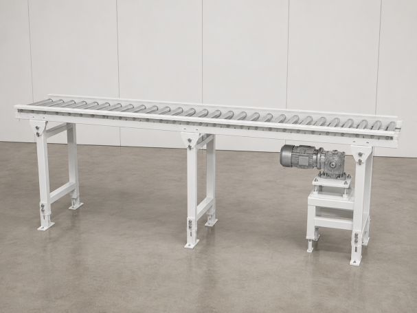 Powered roller conveyor Rollbandförderer auf einem grauen Boden, mit Motor und stabilen Ständern.